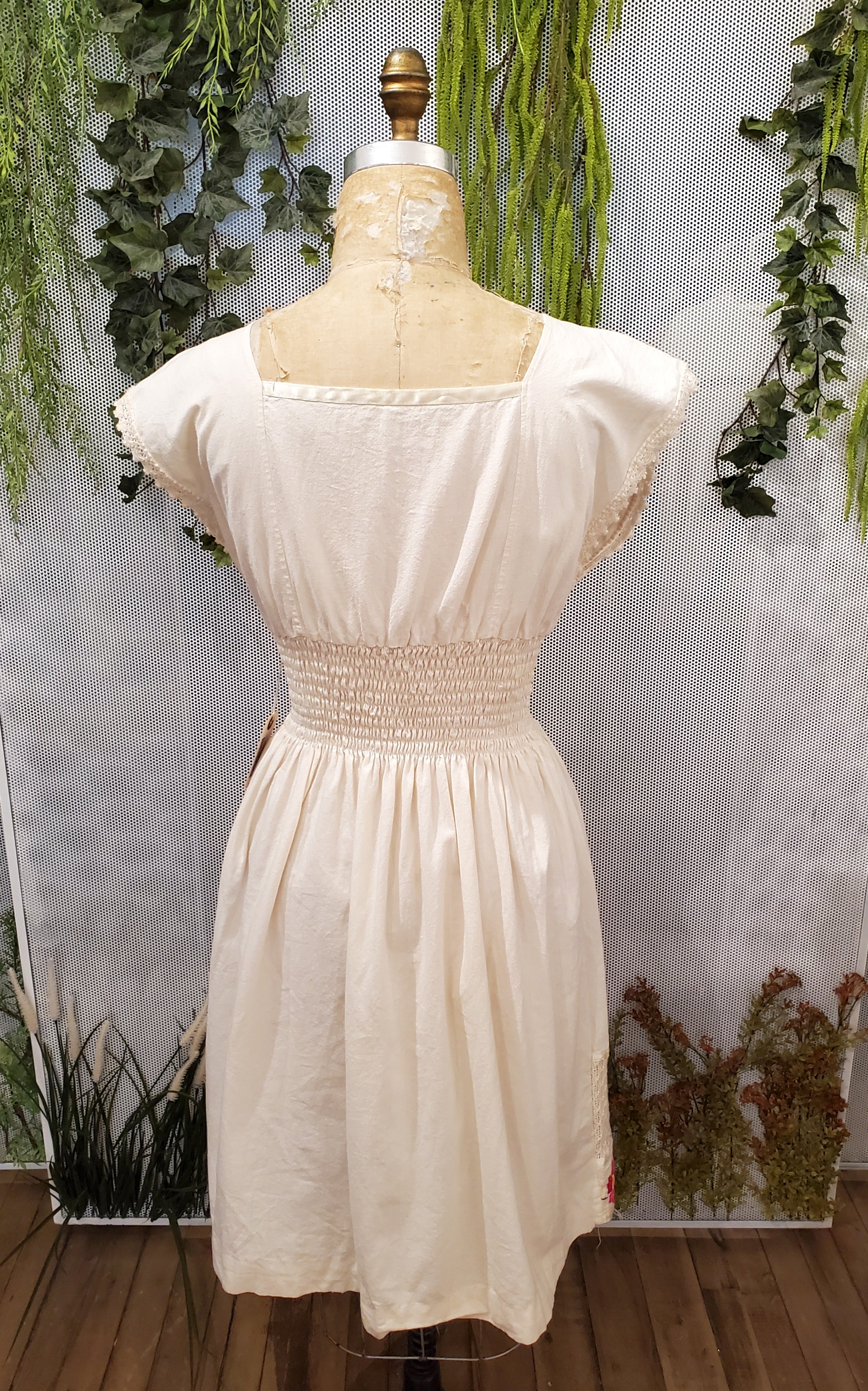 1960’s Embroidered Dress