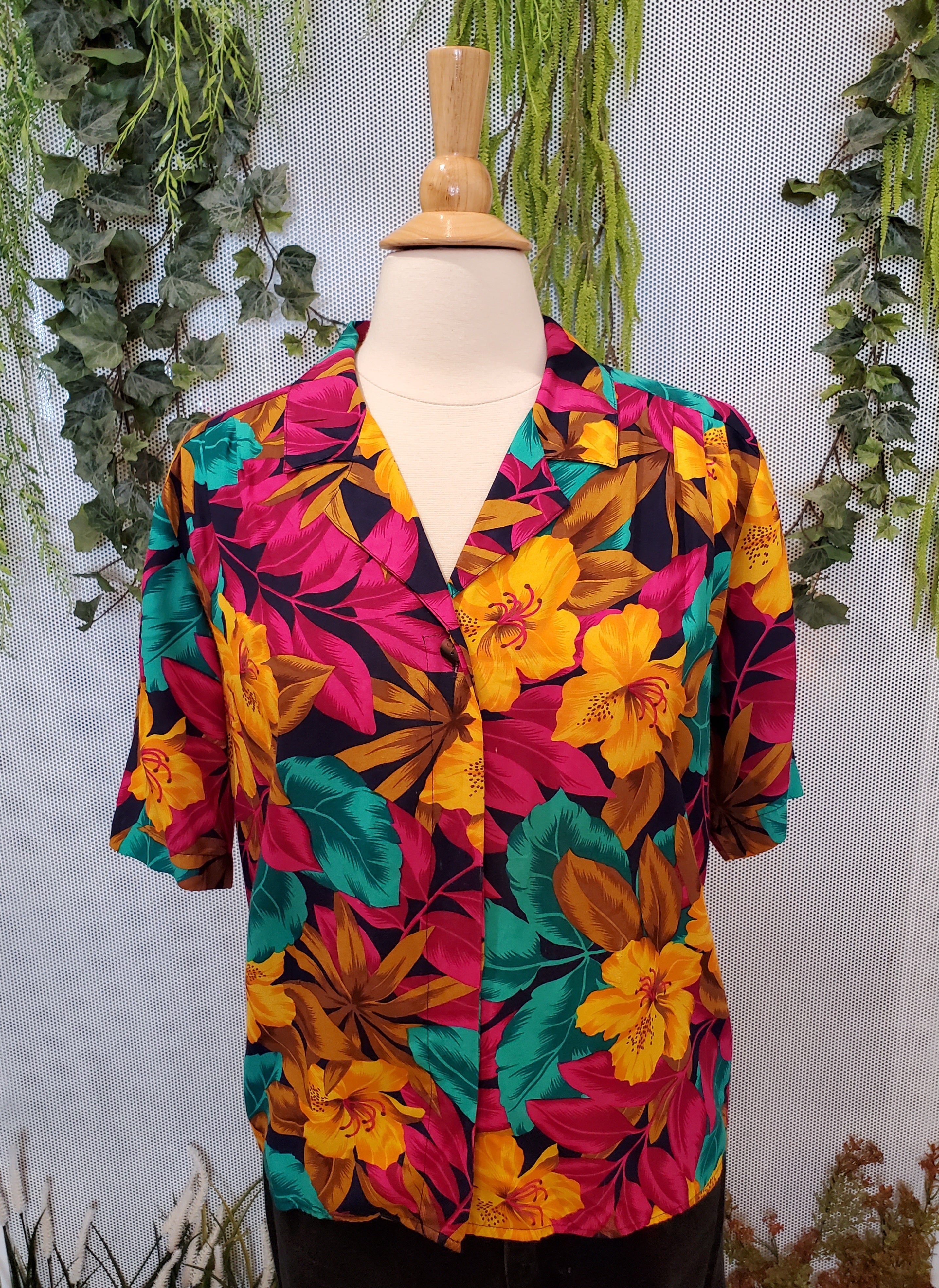 1990’s Hawaiian Shirt