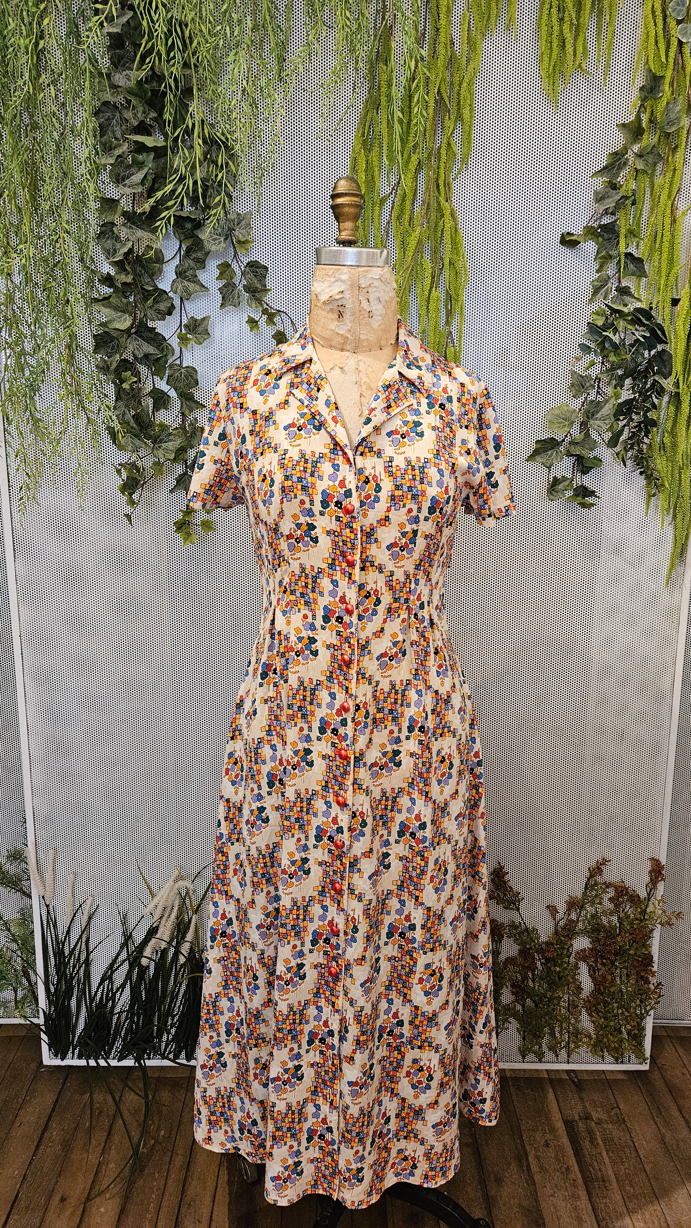 1970 maxi dress 1970’s Floral Maxi Dress