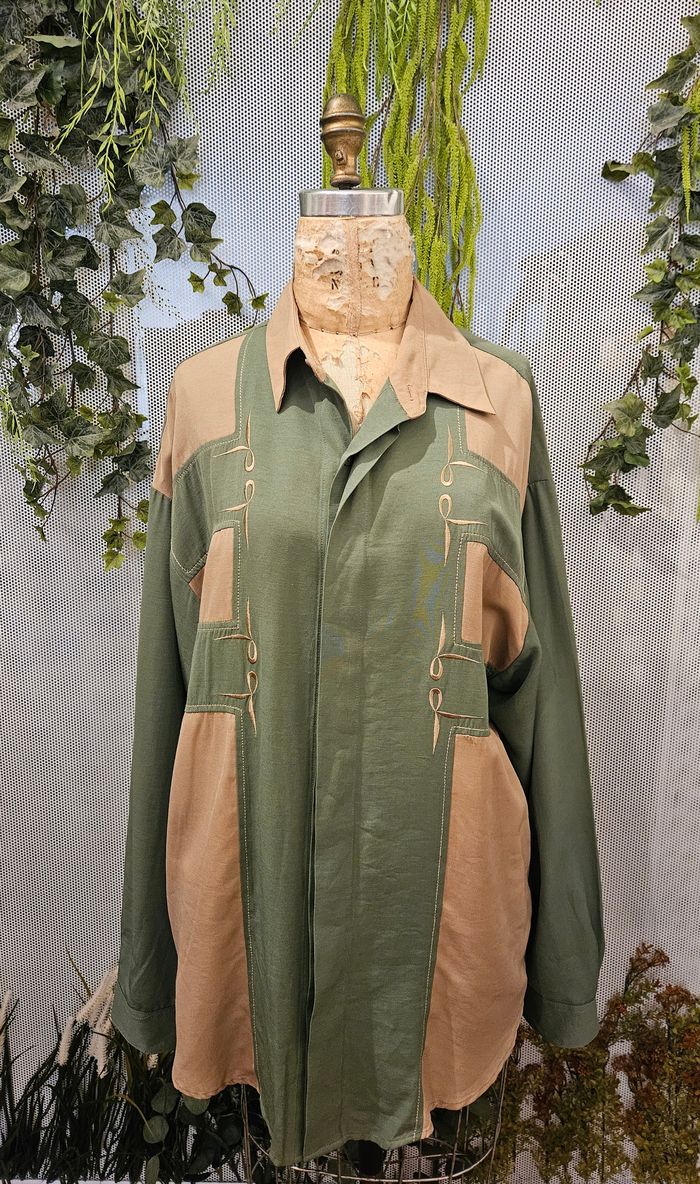 1980’s Green & Beige Shirt