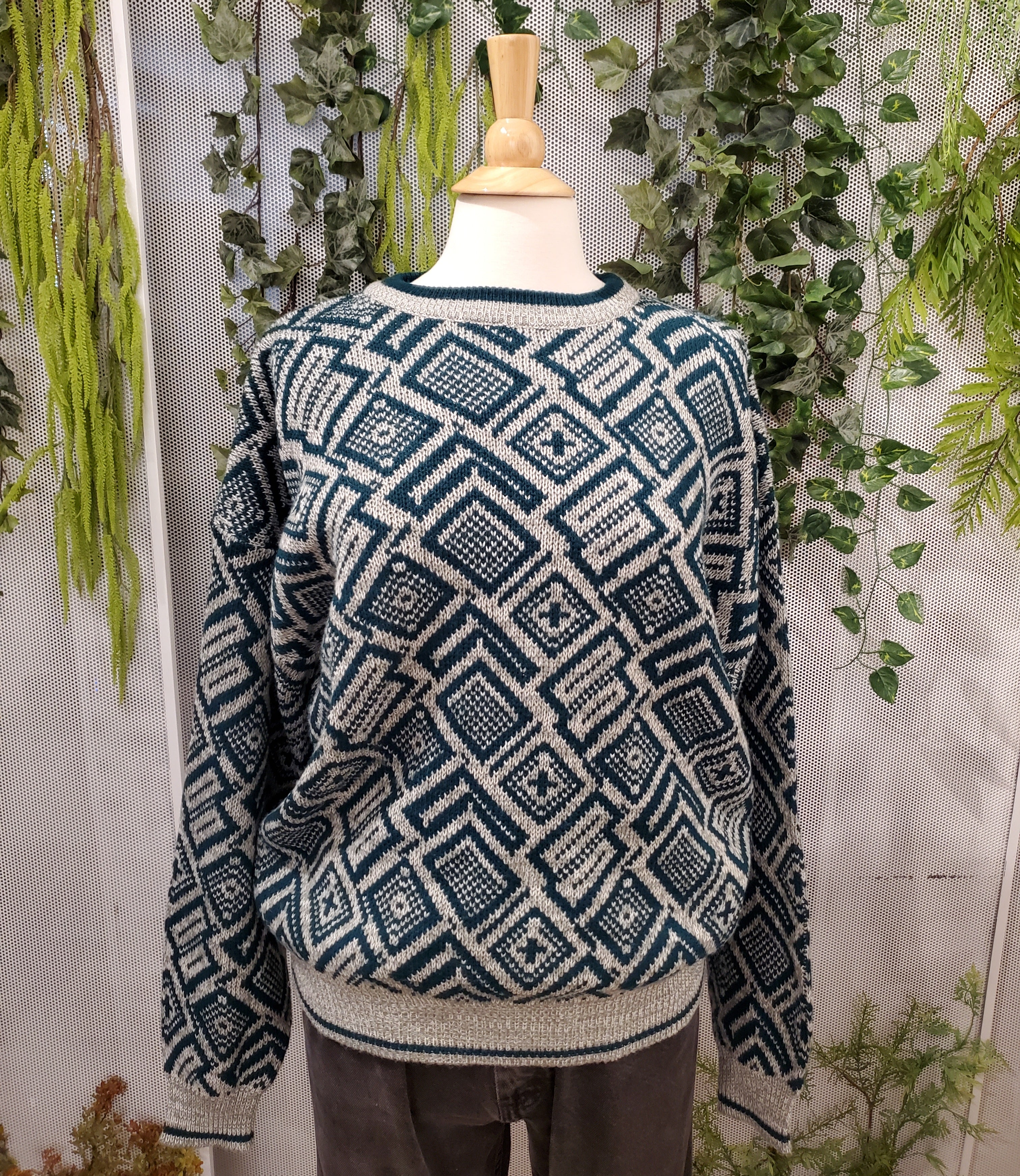 90’s Green Patterned Sweater