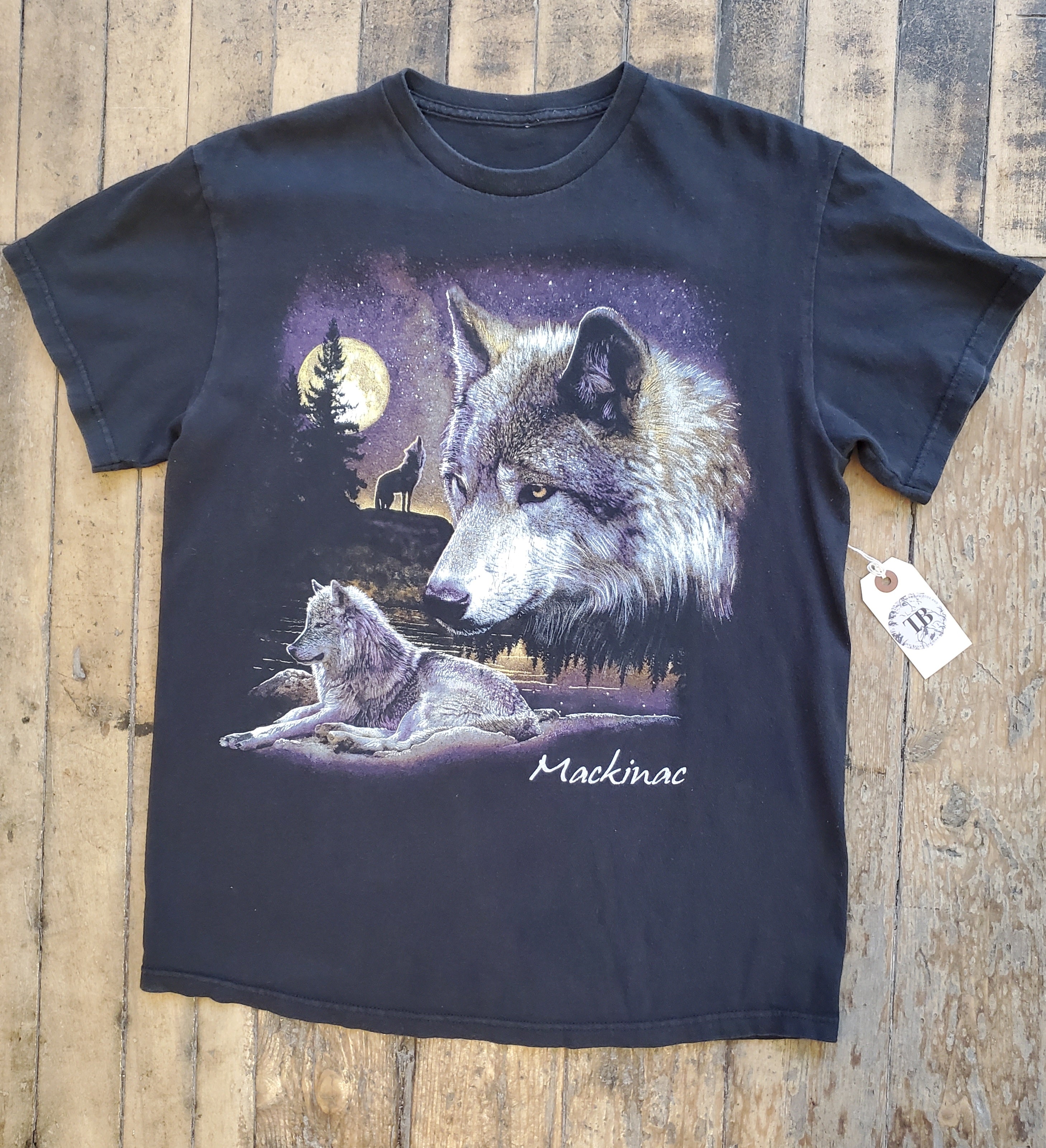 90’s Wolf Themed T Shirt